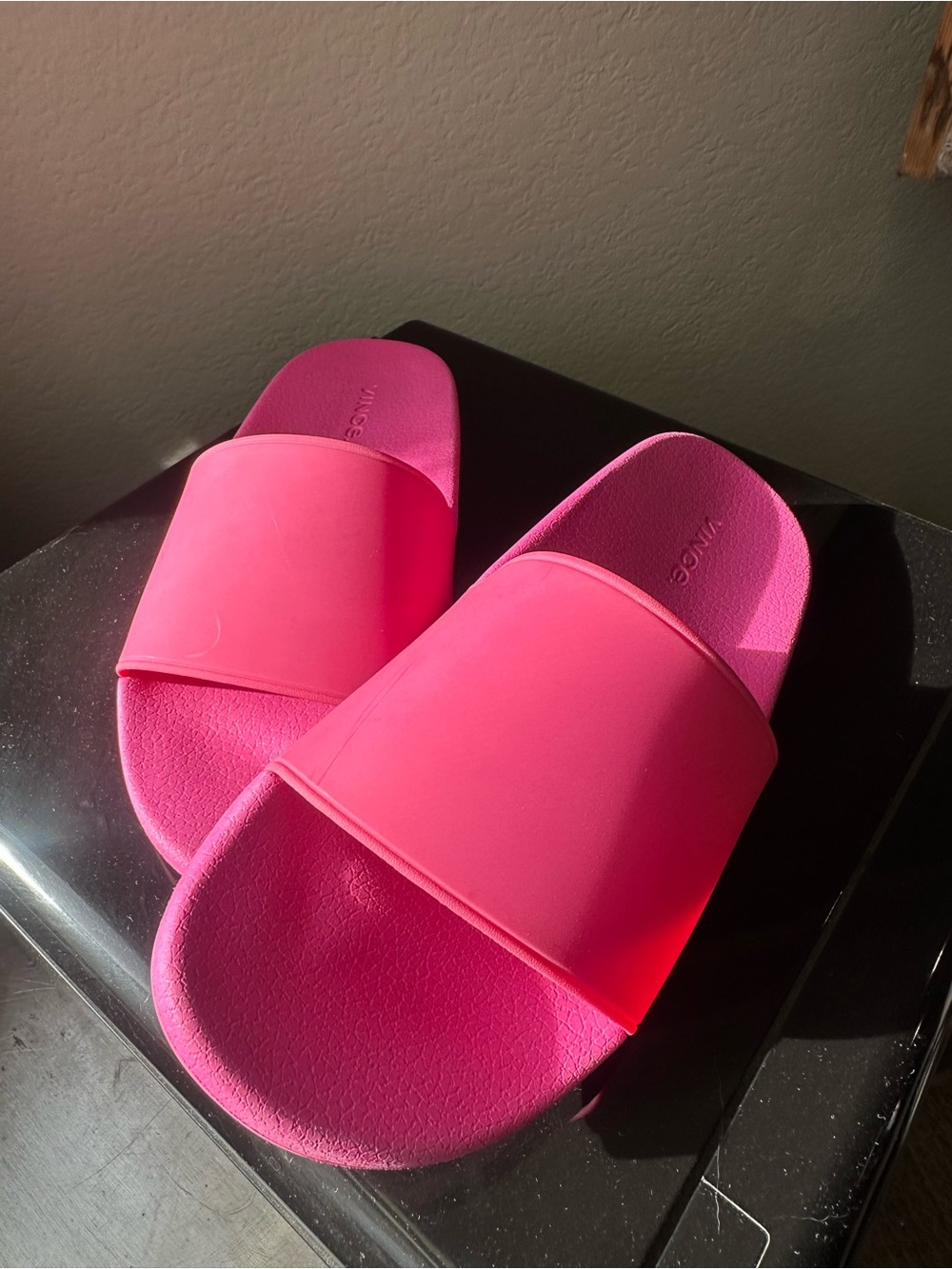 Vince pink Slide Sandals, size 8